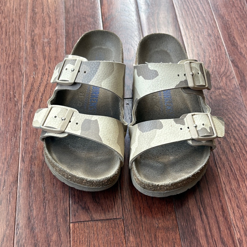 Birkenstock Arizona Beige Camo Dual-Buckle Sandals Size EUR 36, US 5-5.5
